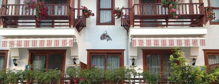 Erdem Hotel & Apart is one of selin'in Beğendiği Mekanlar.