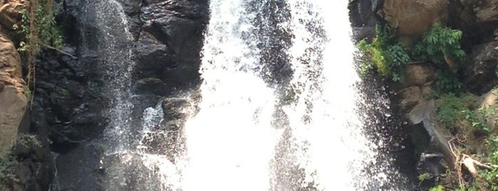 Cascada del Molino is one of Lugares favoritos de Jack.