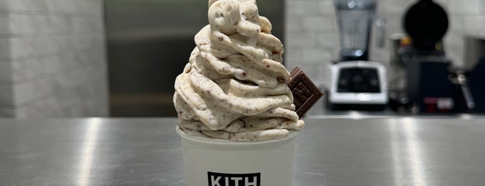 KITH TREATS is one of 東京.