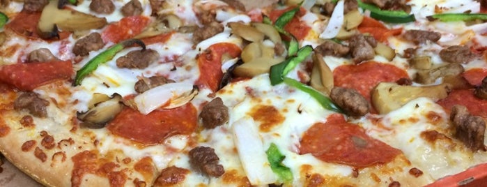 Little Caesars Pizza is one of Posti che sono piaciuti a Stephania.