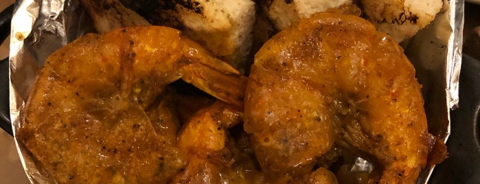 Chubby's Jamaican Kitchen is one of uwishunu toronto.