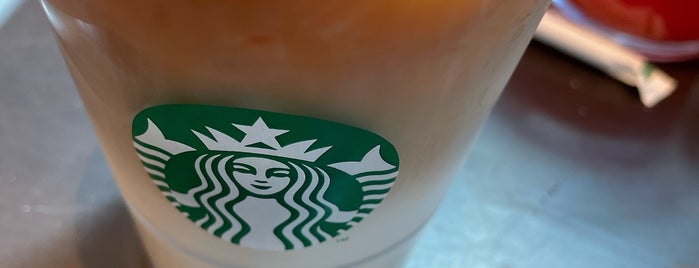 Starbucks is one of 渋谷区のスタバ.