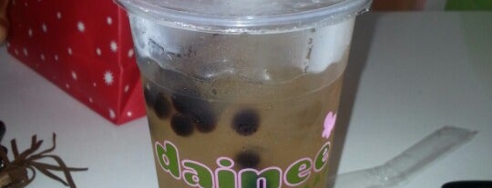 Dainee's Tea And Sweets is one of Restos.