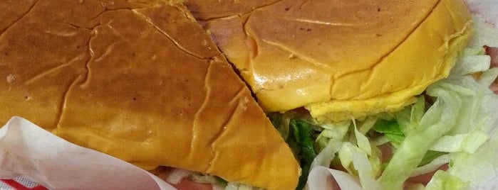 West Tampa Sandwich Shop is one of Jim_Mcさんのお気に入りスポット.