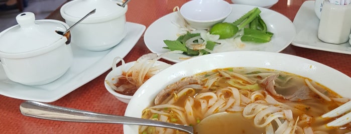Phở 36 PMH is one of D7 cafes.