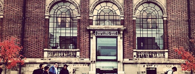 Toronto Public Library - Bloor Gladstone Branch is one of สถานที่ที่ Sebastián ถูกใจ.