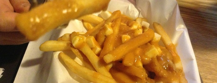 Poutine Factory(푸틴 팩토리) is one of yummy.