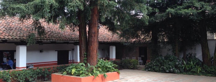 Hacienda San Martin is one of Lugares favoritos de Alfredo.
