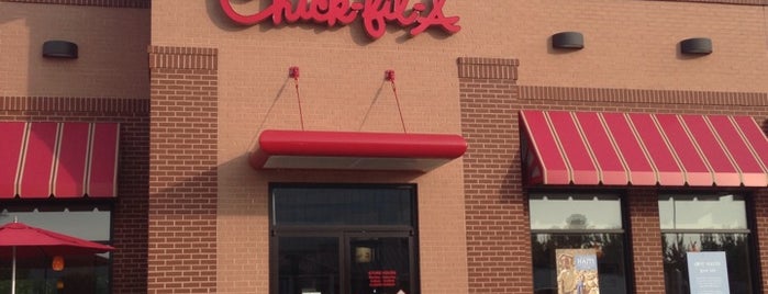 Chick-fil-A is one of Lugares favoritos de Zach.
