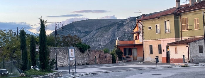 Castello Piccolomini di Ortucchio is one of Pauline.
