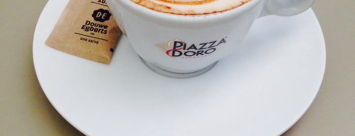 Bar Piazza is one of Coffee and cake.