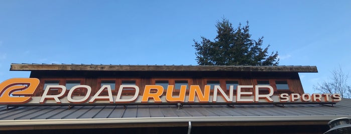 Road Runner Sports is one of สถานที่ที่ Andrew C ถูกใจ.