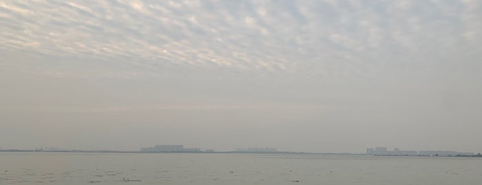 Lianhuadao Marina is one of Orte, die leon师傅 gefallen.