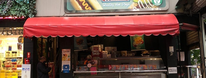 The Hot Dog Company is one of Hamburguerias.