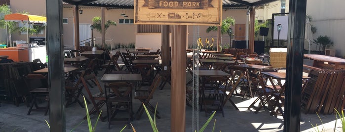 Recanto Food Park is one of Tempat yang Disukai Clau.