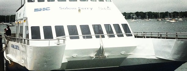 Salem Ferry is one of Lugares favoritos de Taylor.