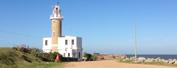 Faro de Punta Carretas is one of Tempat yang Disukai Santi.