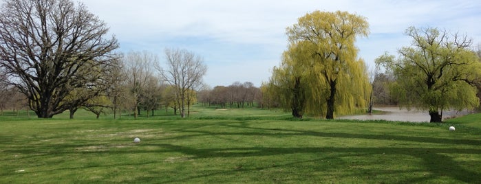 Maplecrest Country Club is one of Lugares favoritos de Jim.