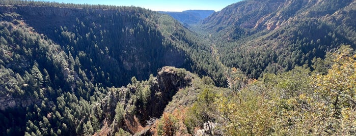 Oak Creek Canyon Lookout is one of AZ-UT Parks.