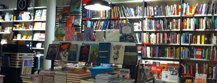 La Central de Callao is one of Librerías con Encanto.