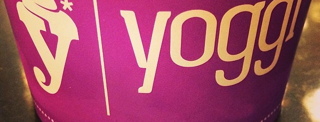 Yoggi Bar is one of Rj.
