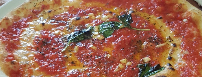 Da Pasquale is one of Napoli - food.
