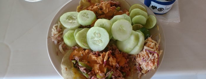 Los Claros Tacos Capeados Y Mariscos is one of Miguel Angel 님이 저장한 장소.