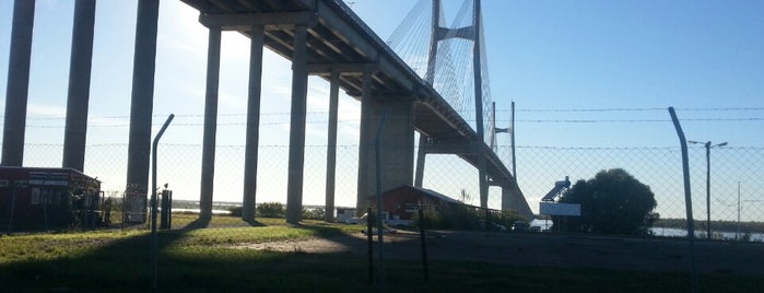 Puente Rosario-Victoria is one of Si vas a Rosario....