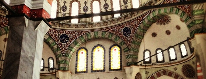 Veysel Karani Cami is one of İstanbul Avrupa Yakası #2 🍁🍃.
