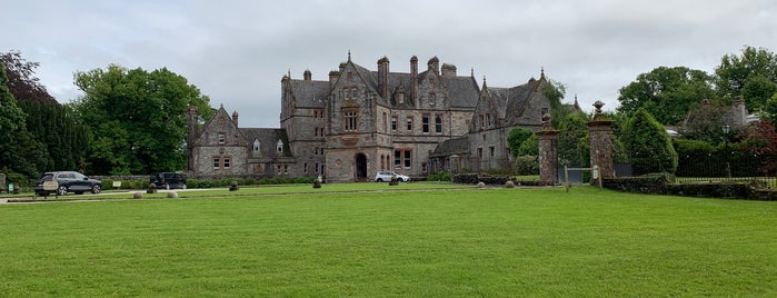 Castle Leslie is one of Belfast.