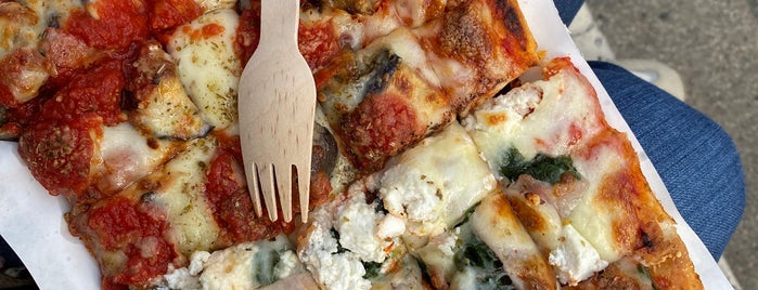 Pizza Al Cubo is one of Must-visit Pizza Places in Padova.