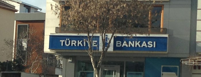 Türkiye İş Bankası is one of Tempat yang Disukai Mehmet.