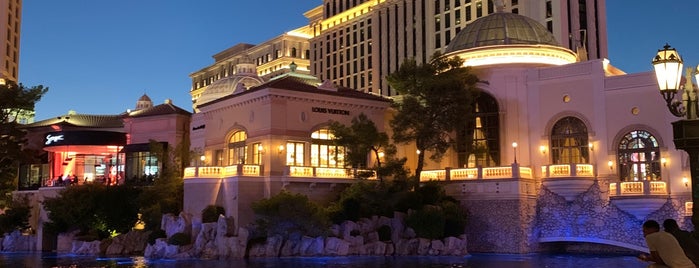 Caesars Palace Forum Shops Valet is one of Visit to Las Vegas.