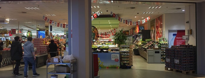 REWE is one of Tempat yang Disukai Thorsten.