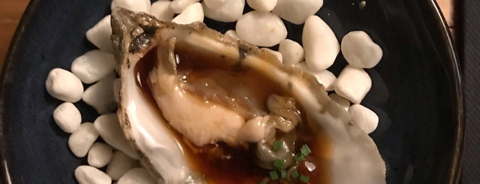 HaHa Restaurante japonés is one of Lieux sauvegardés par Dat.