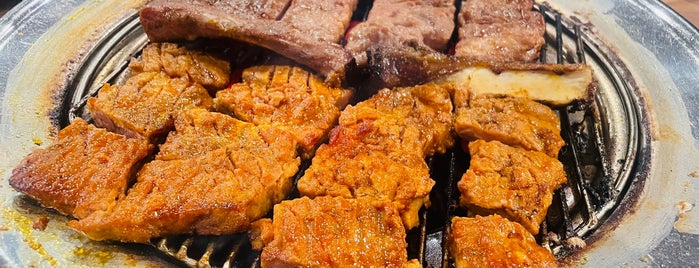 흥부골 돼지갈비 (Heungbu bone pork ribs) is one of Seoul.