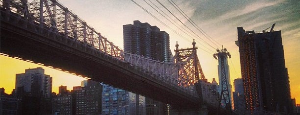Ponte do Queensboro is one of I <3 NYC.