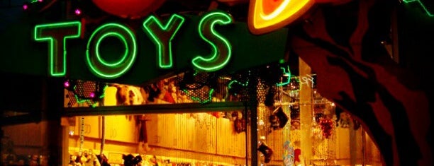 Toys is one of Favorite Shops.
