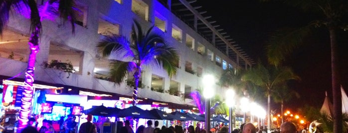 Day Off Beach Bar is one of Puerto Vallarta.