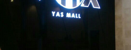 VOX Cinemas is one of สถานที่ที่ Aysha ถูกใจ.