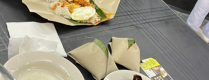 Nasi Lemak Atan is one of MALAY FOOD TO TRY.