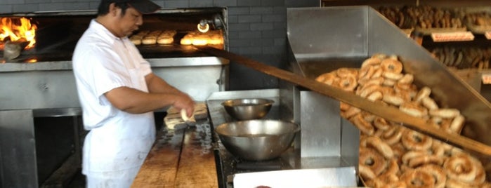 Kettleman's Bagel Co is one of Restaurants to Try.