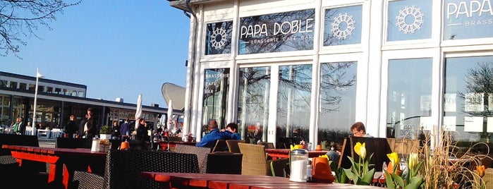 Papa Doble is one of สถานที่ที่ Emela ถูกใจ.