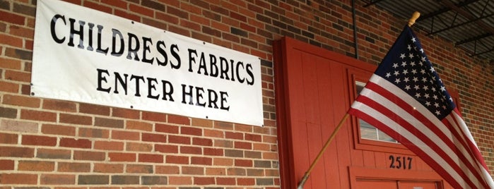Childress Fabric & Furniture is one of Lieux qui ont plu à James.