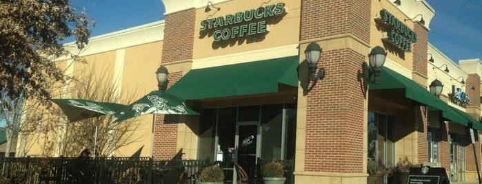 Starbucks is one of Charles : понравившиеся места.