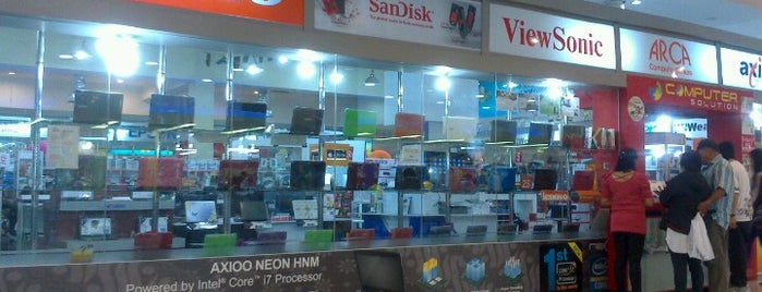 Computer Solution is one of Manado Town Square.