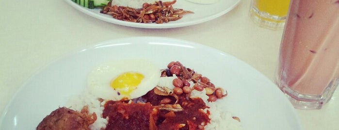 Nasi Lemak Cinta Sayang is one of Makan @Utara #9.