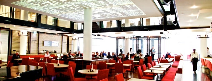 NRC Restaurant Café is one of Maca 님이 좋아한 장소.
