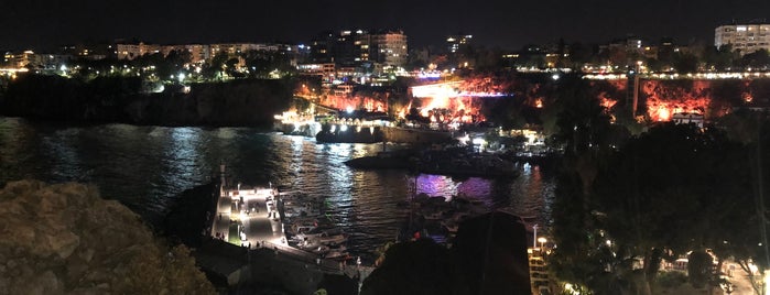 Yat Limanı Çay Bahçesi is one of Antalya Tatili.