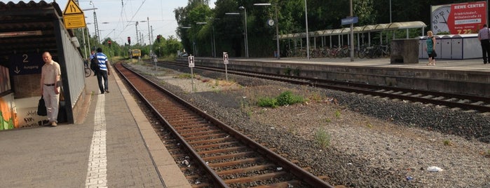Bahnhof Friedrichsdorf (Taunus) is one of Bf's Rhein-Main.